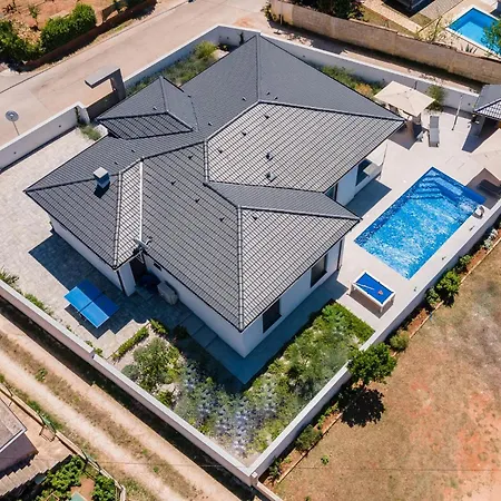 Casa L Vakantiehuis Pula
