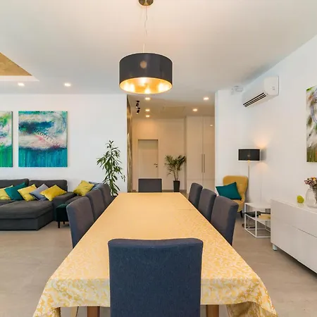 Casa L Vakantiehuis Pula